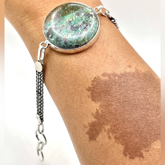 Ruby Fuschite Bracelet - Picture 2 of 6